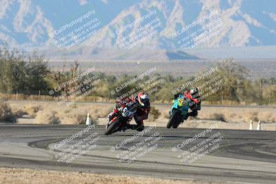 media/Dec-07-2025-CVMA (Sun) [[3e7d2de5dc]]/Race 18-Formula Twins-Formula 40 UL/